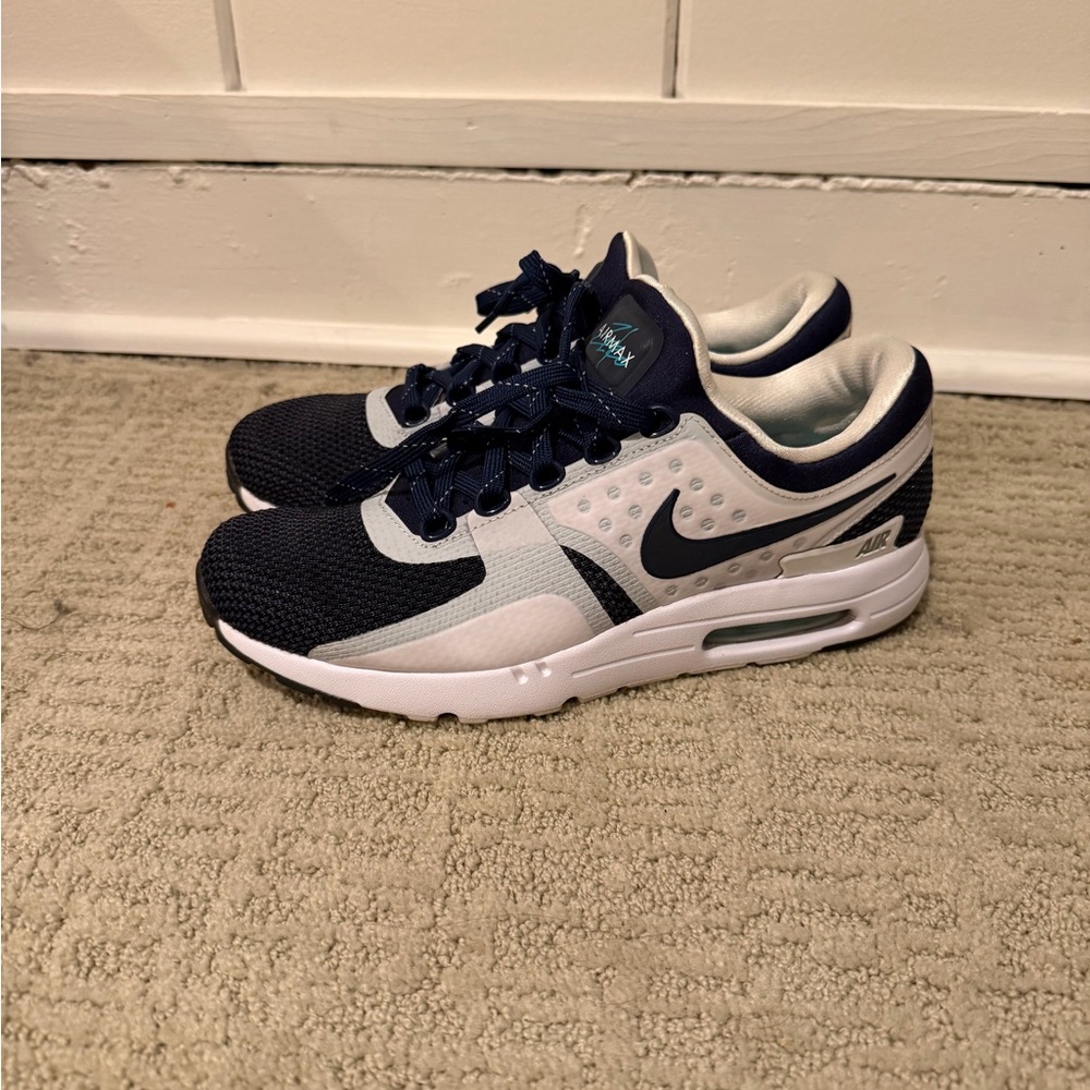 Mens Nike air max zero shoes size 8.5
